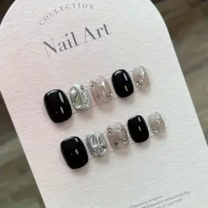 Black Sparkling Short Square Press On Nails